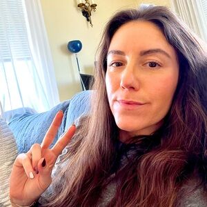 Meet your Posher, Cristina